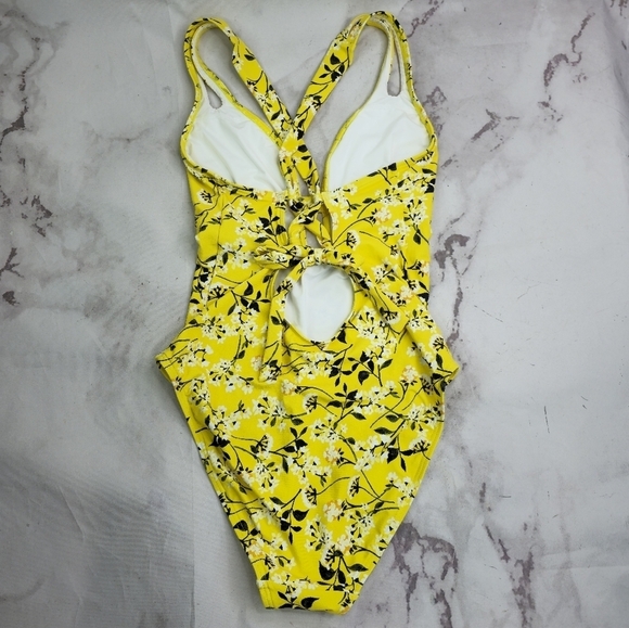 La Blanca One Piece Womens 4 6 Small Swim Yellow Floral Bathing Suit Ruched - Picture 5 of 14
